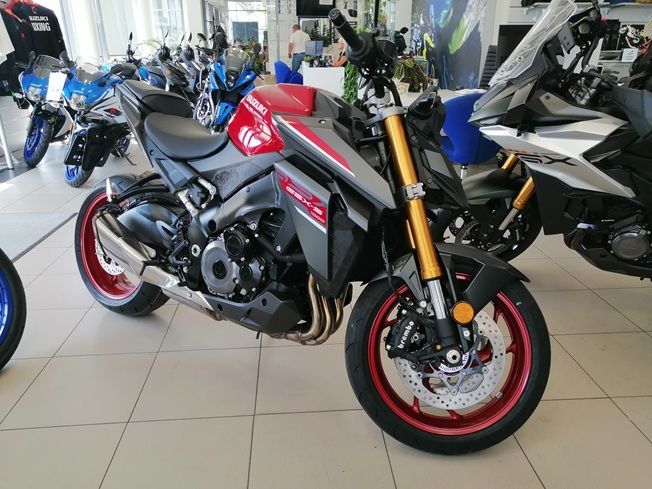Suzuki