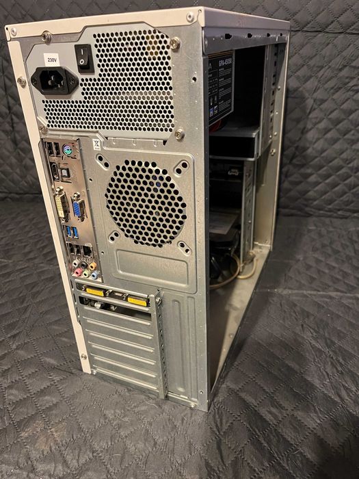 Komputer stacjonarny  G2030, 4 GB, GT730