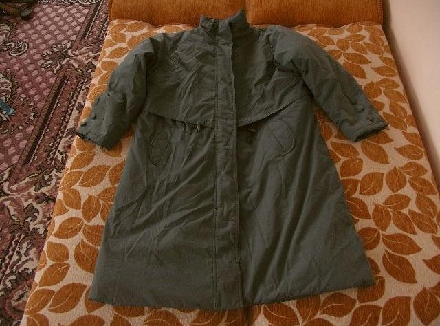 Płaszcz damski zasuwany na zamek długi zielony 42 XL Made in Italy