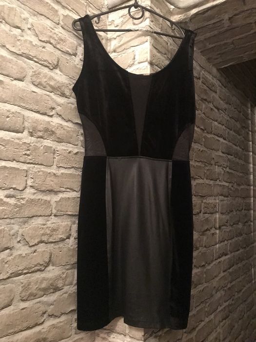 Платья, коктельне