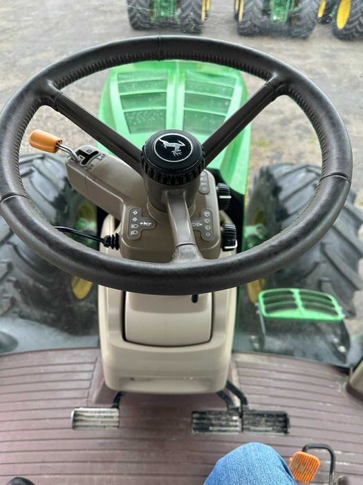 Трактор John Deere 7215R,Е23 тільки привезений з за кордону