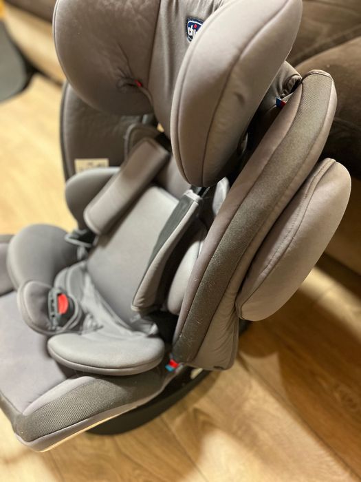 Продам дитяче автокрісло