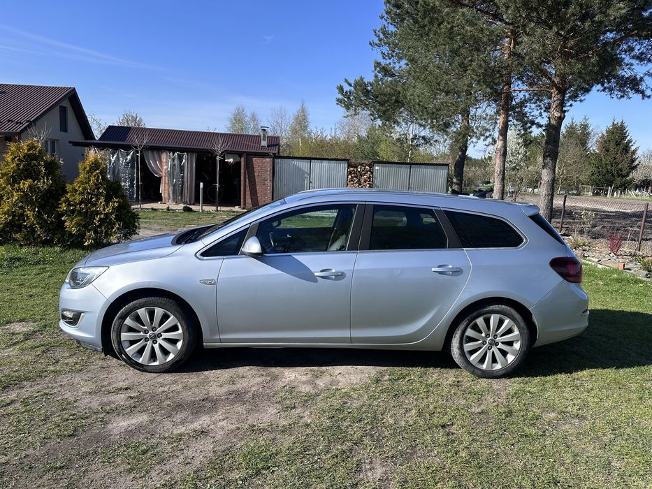 Opel Astra J 1.4t +LPG  Cosmo