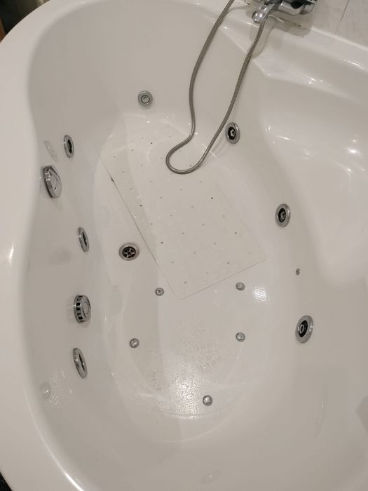 Banheira hidromassagem
