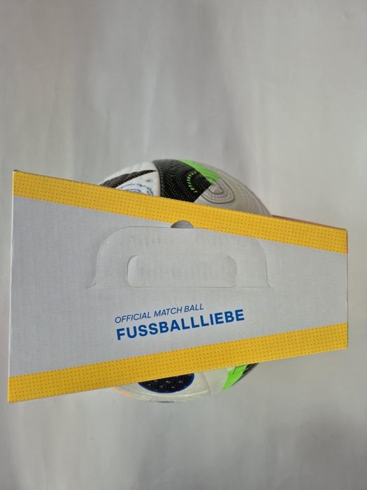 Piłka meczowa Adidas Euro2024 Fussballiebe