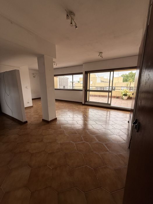 Apartamento t2 com terraco