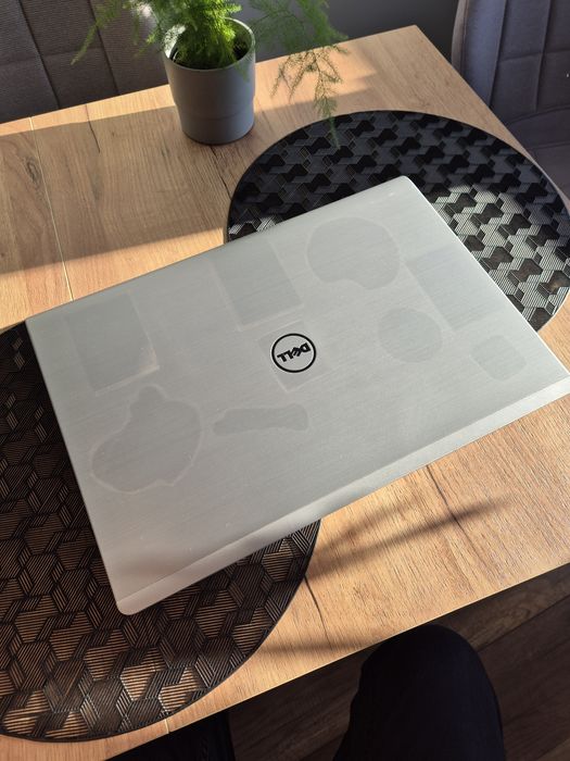 Laptop Dell 5748 17 cali i5  240GB SSD  gamingowy