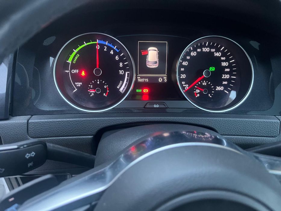 Volkswagen Golf GTE Híbrido Plugin