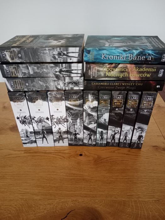 Cassandra Clare Dary anioła Diabelskie maszyny Mroczne intrygi