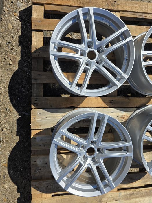 Alufelgi Dezent 5x112 Audi VW Mercedes Skoda 8jx18" ET 30 KBA 52095