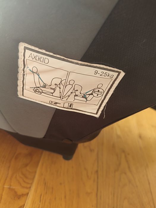 Fotelik Axkid Move 9-25kg