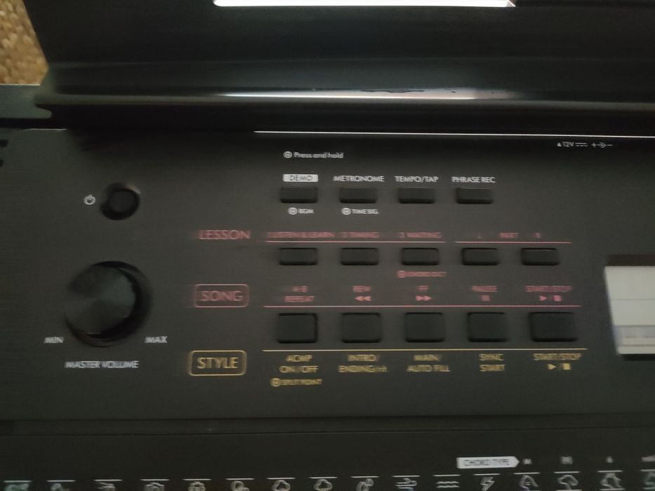 Teclado Yamaha PSR E272