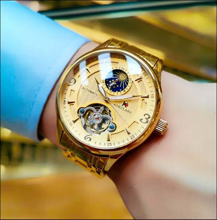 Автоматичний годинник від AOKULASIC