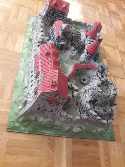 Pałac twierdza zamek dla dzieci zabawka PRL dla lalek