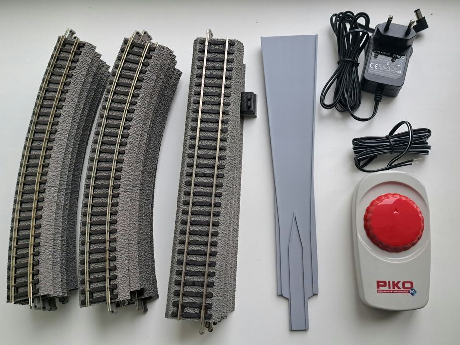 Стартовый набор рельс на баласте PIKO HO (1:87).