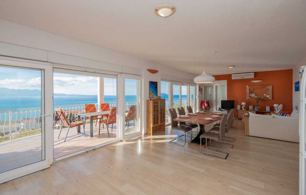 Wakacje, Chorwacja, okolice Makarskiej, apt. z basenem dla 6 osób