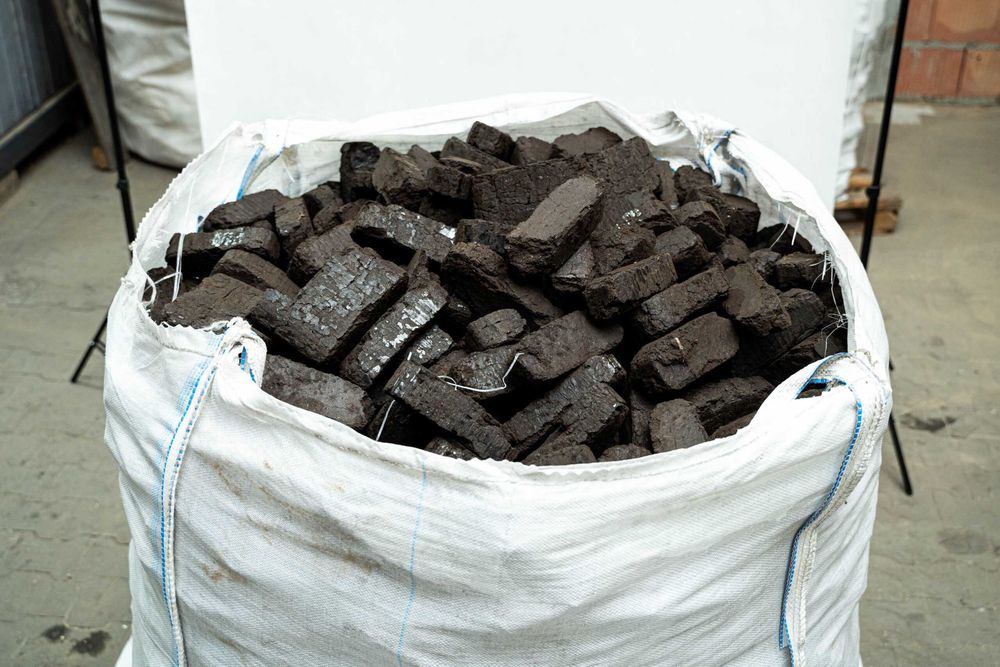 Brykiet torfowy PREMIUM Węgiel - paleta 1000 kg lub Big Bag od 22 t