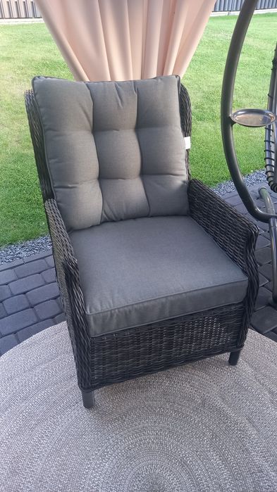 Fotel ogrodowy technorattan