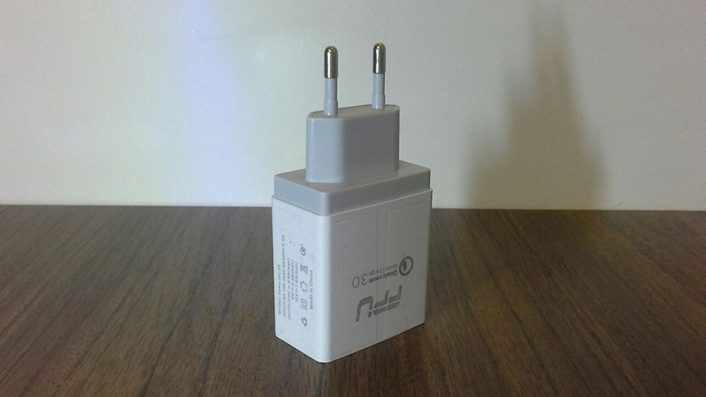 Сетевое зарядное устройство 4 x USB 3.1A Quiсk Charger QC 3.0