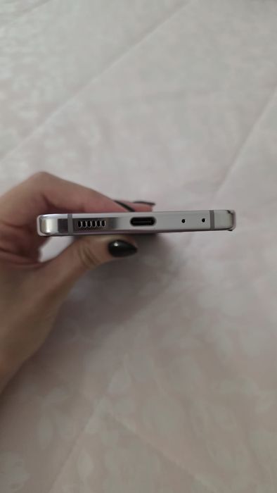 Samsung galaxy Z flip 5