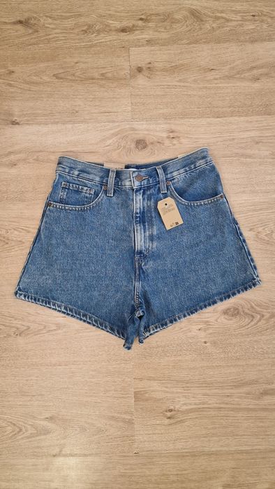 Нові шорти Levi's High Waisted Mom оригінал розмір 28