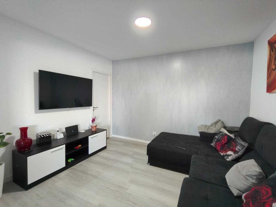 Moradia T5 + 2 renovada/Ar Condicionado / Espite / Ourém