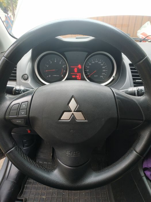 Продам авто Ланцер 10