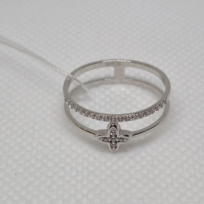 Каблучка з білого золота. Нова. Sovissimo.