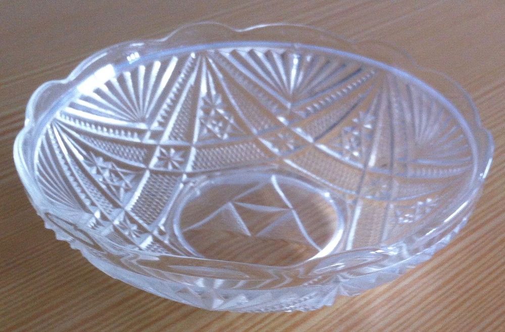 prato de doçaria cerca de 30 cm.