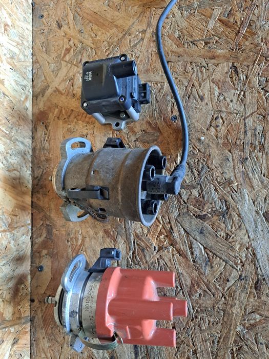 Трамблер  зажигания на фольксваген гольф 3 шкода октавия тур