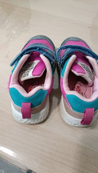 Adidasy dla dziewczynki