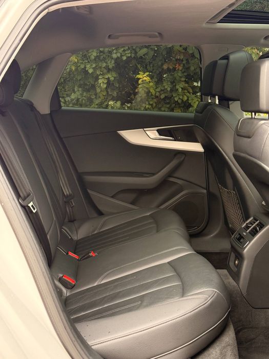 AUDI A4B9 2016.