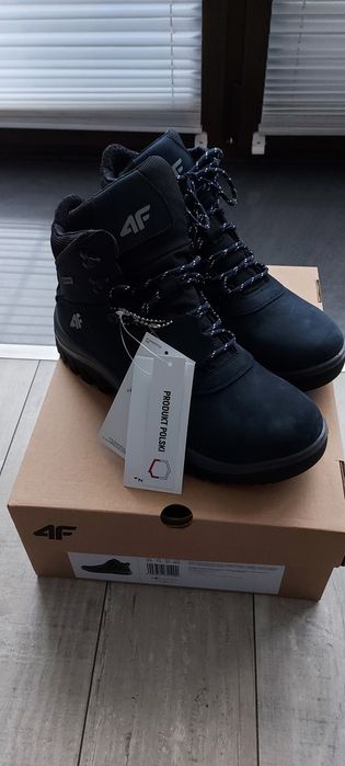 Nowe buty 4F zimowe rozmiar 41 z membraną