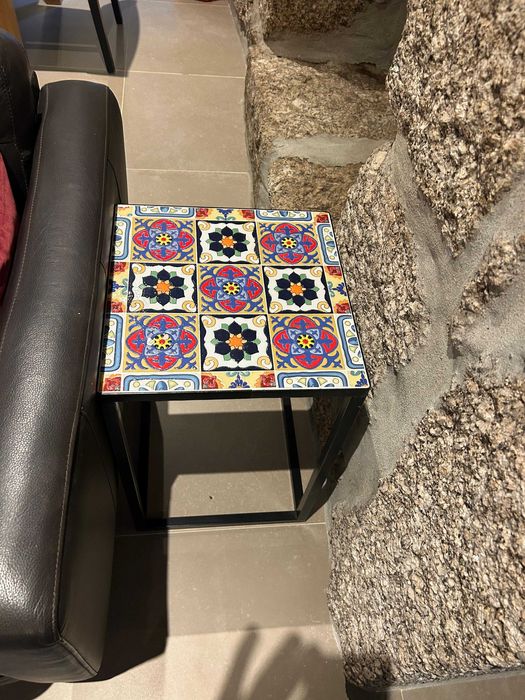 Vendo mesa de apoio floral 36x36x56 Ferro/azulejo