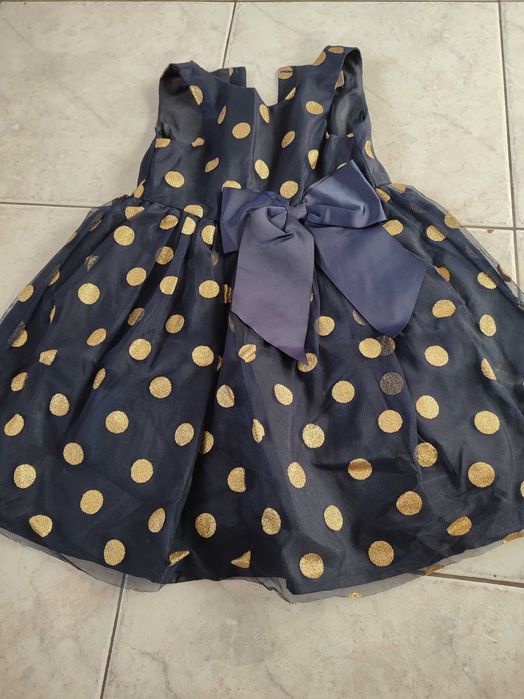 Cztery eleganckie sukienki r. 104 - 3 lata