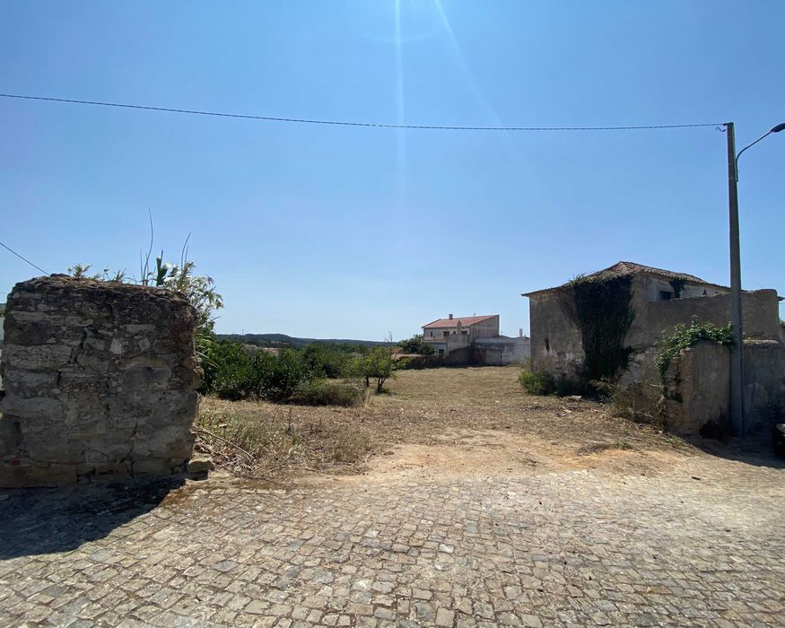 Casa Rustica para Restauro com terreno