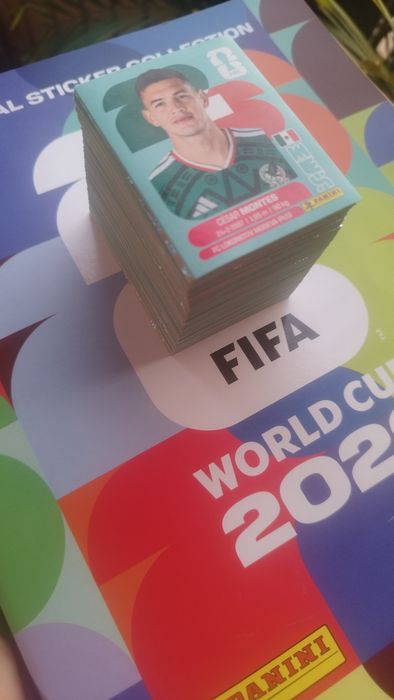 Vendo cromos mundial 2026 em mão, em Braga.