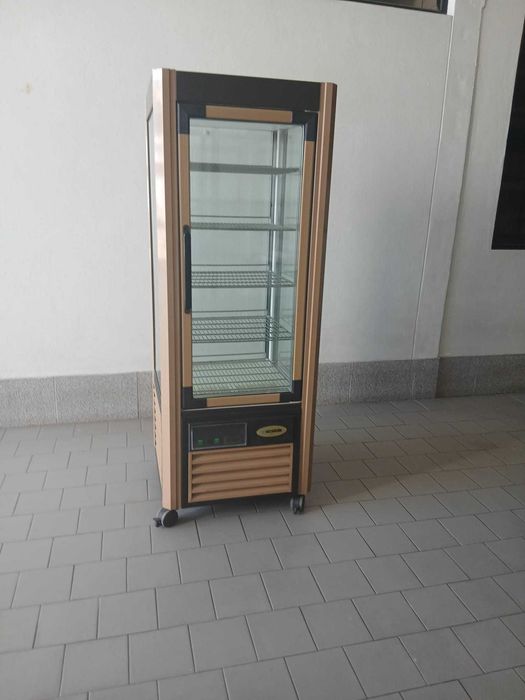 Vitrine expositora vertical pasteis e sobremesas
