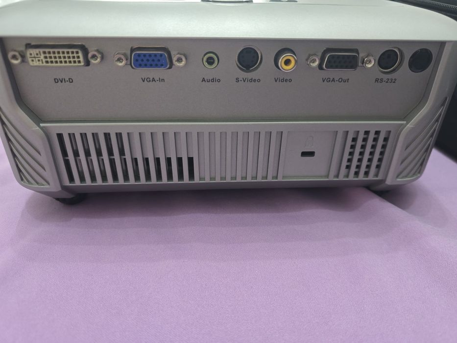 Projector  optoma ep719502563755462512643