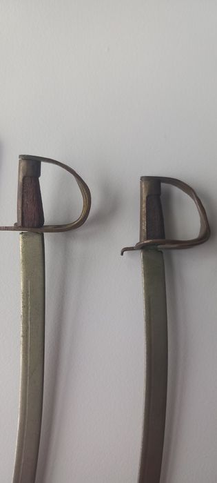 Zabytkowe małe ozdobne szabelki