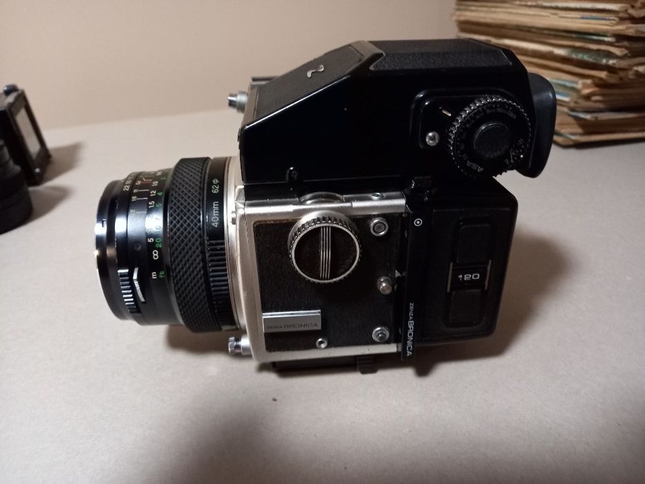 Aparat średnioformatowy Zenza Bronica ETR