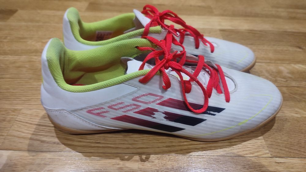 Sapatilhas futsal Adidas F50