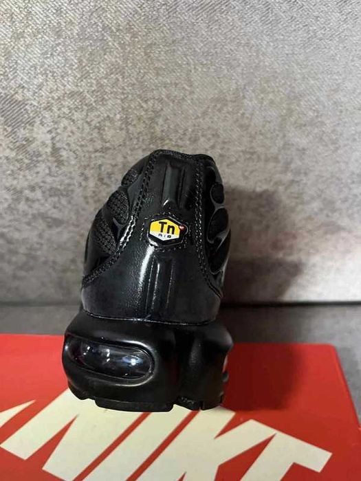 Air_Max_TN_Plus_Czarny 38