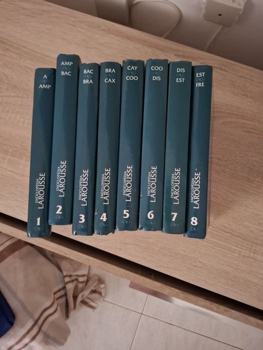 Livros Larousse 1 ao 8