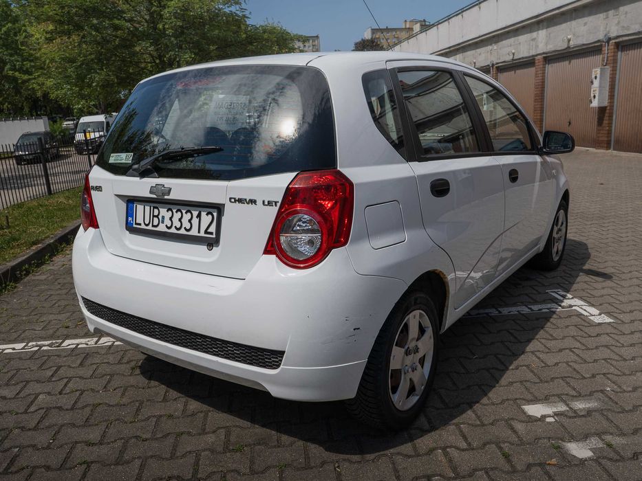 Chevrolet Aveo 1.2 benzyna, ekonomiczny i prosty w obsłudze samochód miejski.