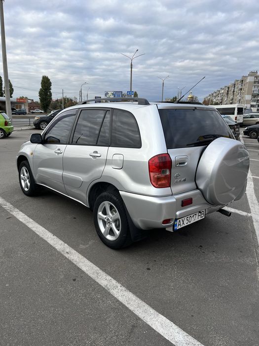 Продам  Toyota RAV4