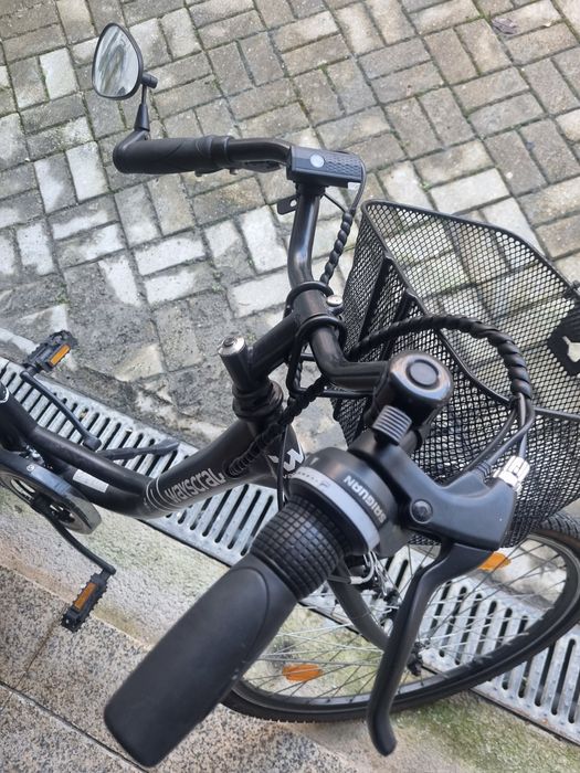 Bicicleta eletrica "pasteleira" em bom estado