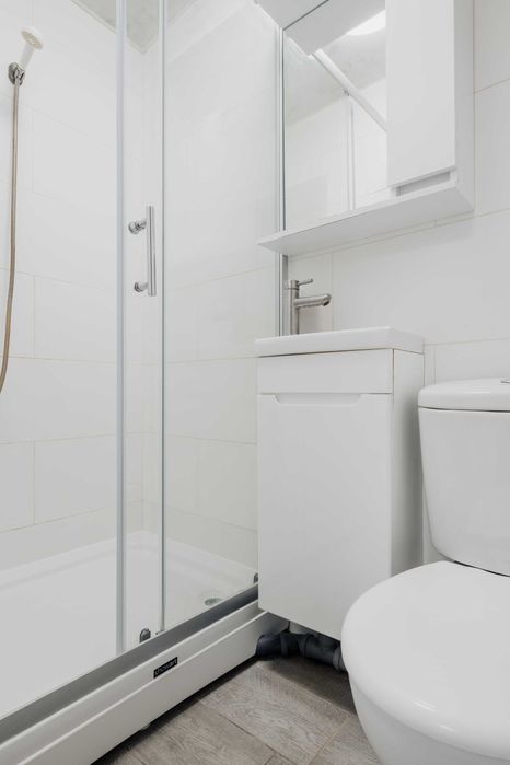 Аренда посуточно апартаментов возле м. Славутич (Дарницкий р-н)