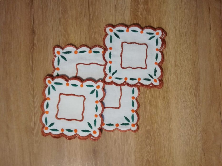 Komplet serwetek 7szt .