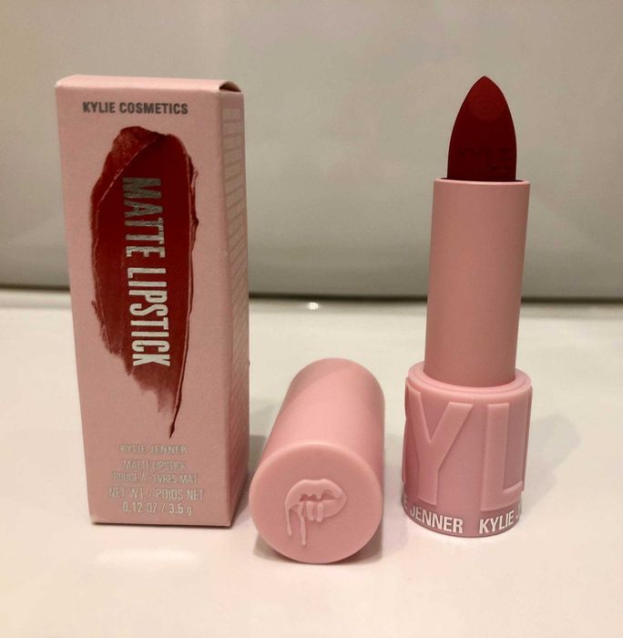 Batom Matte Kylie Jenner Cosmetics